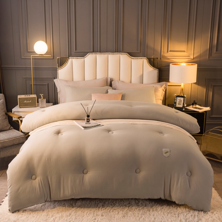 Pure Color Quilting Polyester Spring And Autumn Quilt Manufacturers, Pure Color Quilting Polyester Spring And Autumn Quilt Factory, Supply Pure Color Quilting Polyester Spring And Autumn Quilt