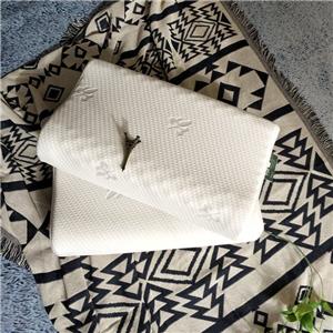 Wolf Tooth Latex Pillow - Soft pillow with great elasticity