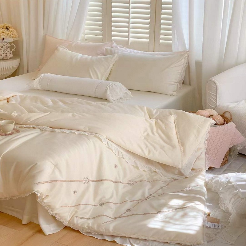 Embroidery Pure Color Soybean Winter Quilt Manufacturers, Embroidery Pure Color Soybean Winter Quilt Factory, Supply Embroidery Pure Color Soybean Winter Quilt